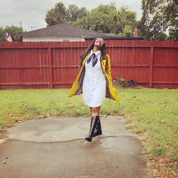 Bohemian, Athleisure, and Feminine Styles - Picture 3 of 3